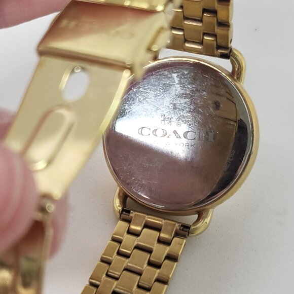 Coach brand ladies gold-tone watch with white round face EUC - Picture 2 of 6